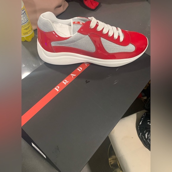 Brand New in the Box - Picture 2 of 3